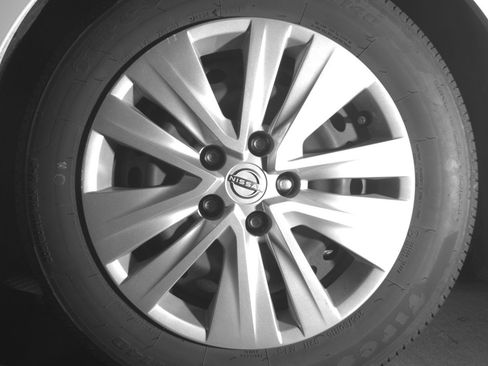 Used 2025 Nissan Sentra S FWD image 12