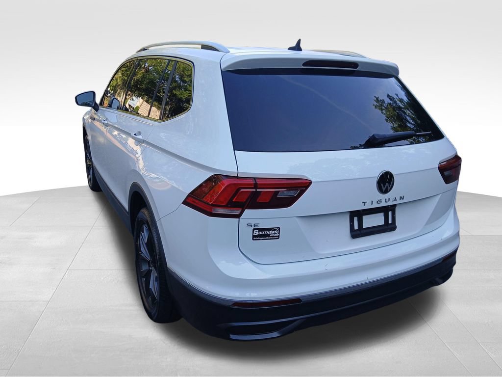 Used 2022 Volkswagen Tiguan SE FWD image 3