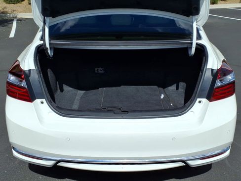 Used 2017 Honda Accord Touring image 13