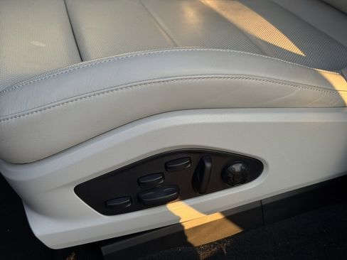 Used 2024 Porsche Macan 4 Electric image 23