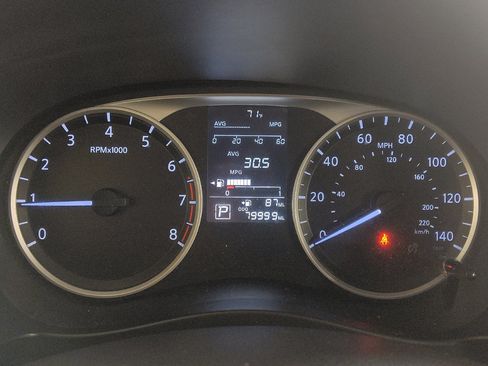 Used 2021 Nissan Kicks S FWD image 23