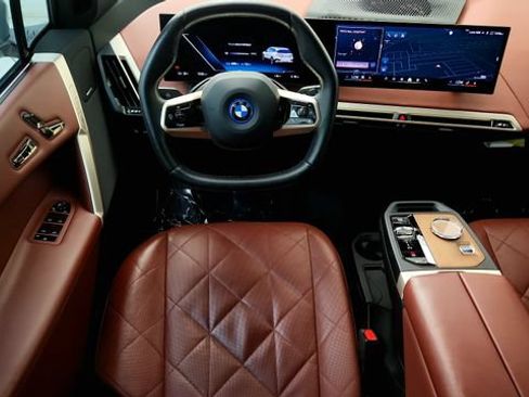 Used 2024 BMW iX xDrive50 w/ Premium Package AWD/4WD image 52
