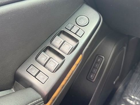 Used 2019 GMC Yukon XL Denali AWD/4WD image 30