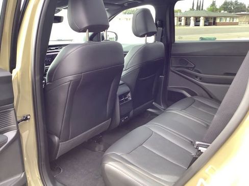 New 2026 Jeep Cherokee Overland w/ Trailer Tow Group image 25