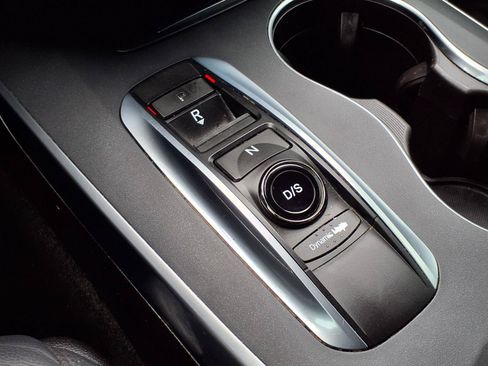 Used 2017 Acura MDX SH-AWD image 13