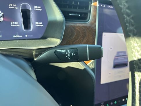 Used 2021 Tesla Model X Long Range image 17