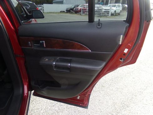 Used 2015 Lincoln MKX Base AWD 4dr SUV w/ Equipment Group 102A image 35