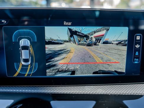 Used 2025 Mercedes-Benz CLA 250 image 11