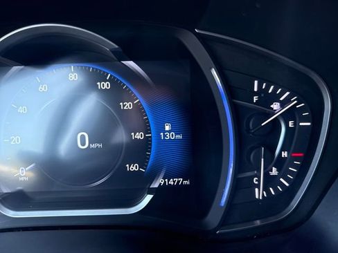 Used 2020 Hyundai Santa Fe Limited image 18