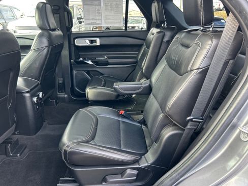 Certified 2022 Ford Explorer ST w/ Equipment Group 401A image 9