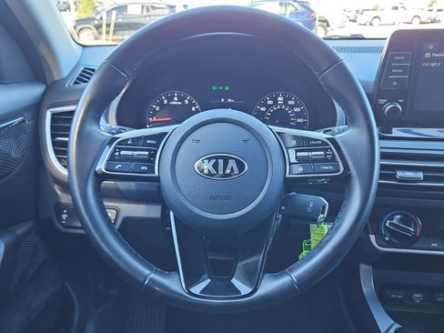 Used 2021 Kia Seltos S image 15