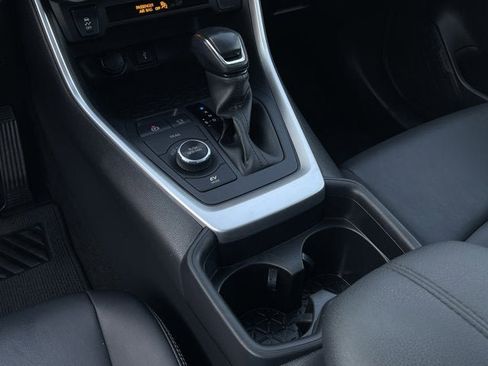 Used 2021 Toyota RAV4 XLE Premium w/ Carpet Mat Package (TMS) image 21