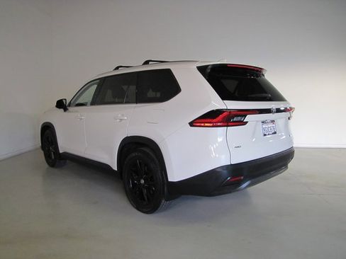 Used 2024 Toyota Grand Highlander Platinum image 24