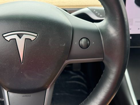 Used 2018 Tesla Model 3 Long Range RWD image 19