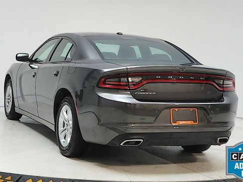 Used 2022 Dodge Charger SXT RWD image 4