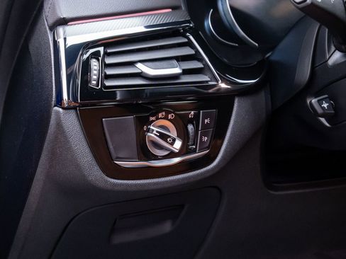 Used 2019 BMW M5 image 18