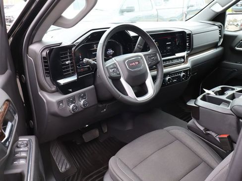 Used 2024 GMC Sierra 1500 Elevation image 11