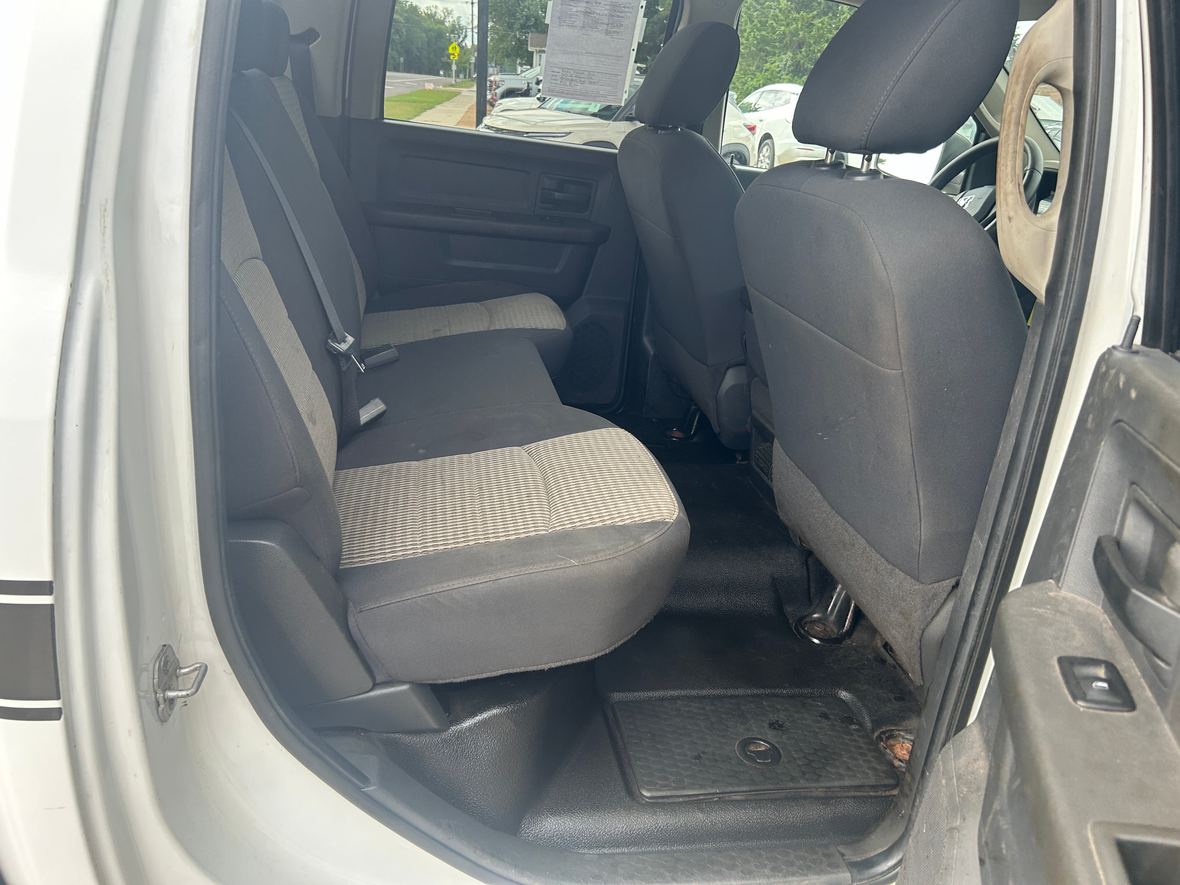 Used 2010 Dodge Ram 2500 Truck ST w/ ST Popular Equipment Group AWD/4WD image 28