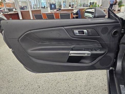 Used 2025 Ford Mustang Premium RWD image 33