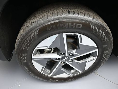 Certified 2025 Hyundai Tucson SEL AWD/4WD image 12
