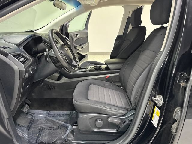 Used 2017 Ford Edge SE AWD/4WD image 10