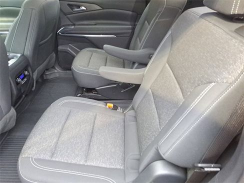 Certified 2024 Chevrolet Traverse LT w/ Trailering Package image 23