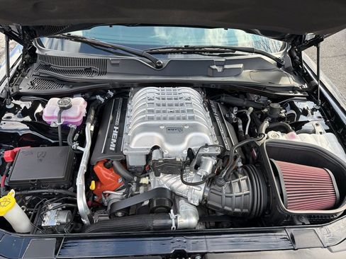 Used 2023 Dodge Challenger SRT Hellcat w/ Driver Convenience Group image 27