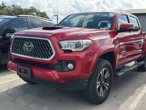 Used 2019 Toyota Tacoma TRD Sport w/ Technology Package RWD image 16