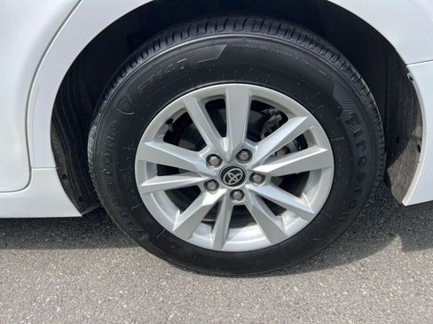 Used 2025 Toyota Camry LE FWD image 29