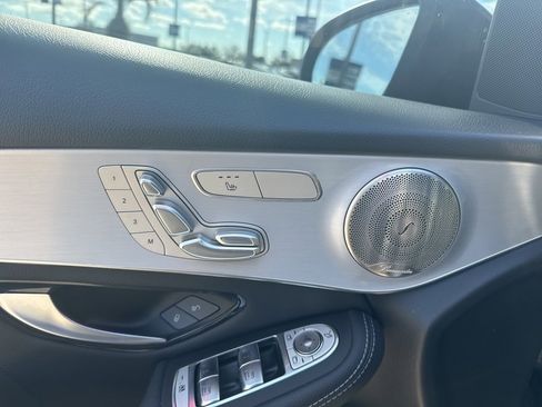 Used 2021 Mercedes-Benz GLC 300 image 18