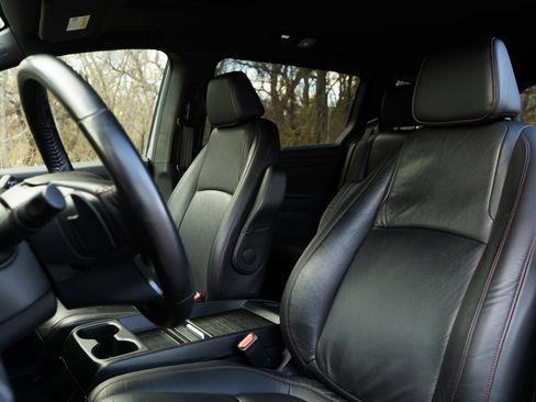 Certified 2024 Honda Odyssey Sport image 17