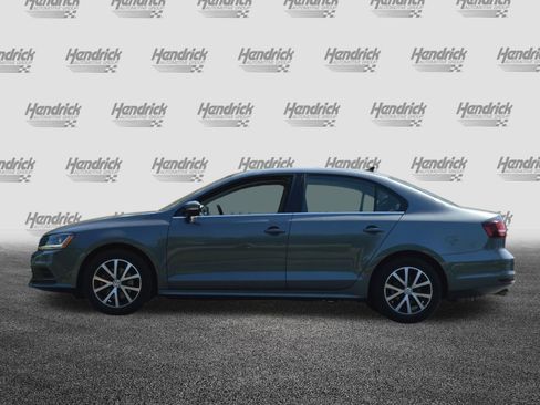 Used 2018 Volkswagen Jetta SE FWD image 8