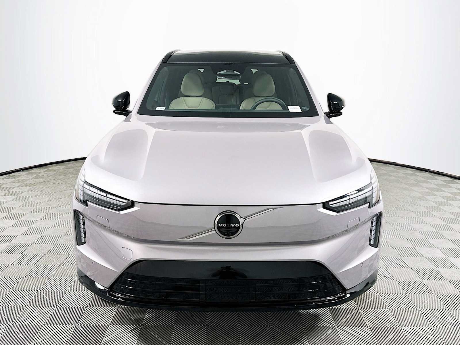 New 2026 Volvo EX90 Plus RWD image 2
