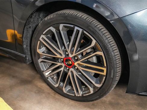 Certified 2021 Kia Forte GT w/ GT2 Package image 11