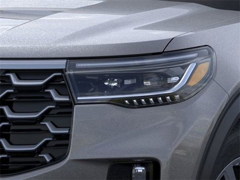 New 2026 Ford Explorer Platinum image 18
