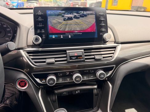 Used 2020 Honda Accord Sport image 20