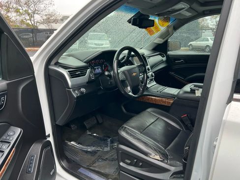 Used 2015 Chevrolet Suburban LTZ image 14
