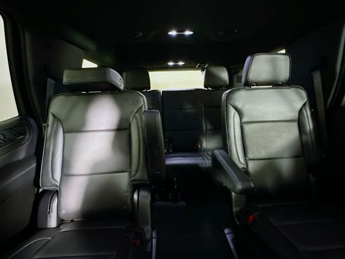 Used 2023 GMC Yukon Denali RWD image 29