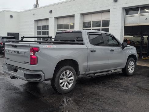 Used 2024 Chevrolet Silverado 1500 Custom image 3