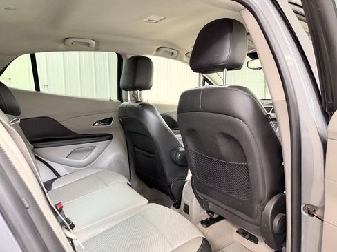 Used 2014 Buick Encore FWD image 29