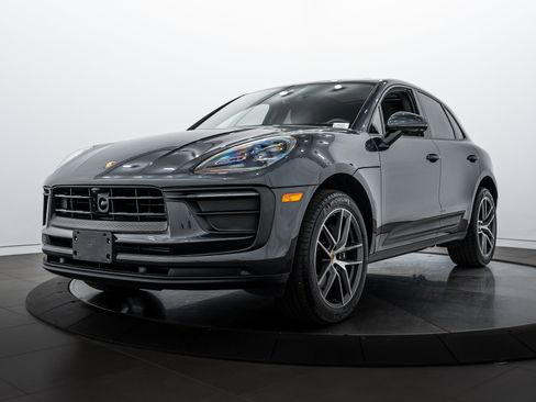 Certified 2025 Porsche Macan image 25