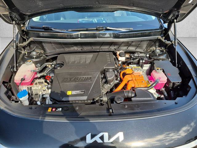 Used 2023 Kia Niro SX Touring FWD image 24