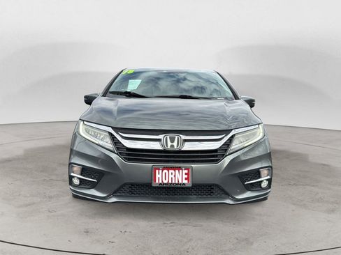 Used 2018 Honda Odyssey Touring image 2