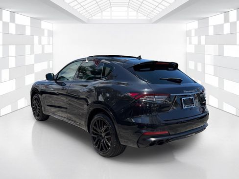 Used 2023 Maserati Levante Modena AWD/4WD image 5