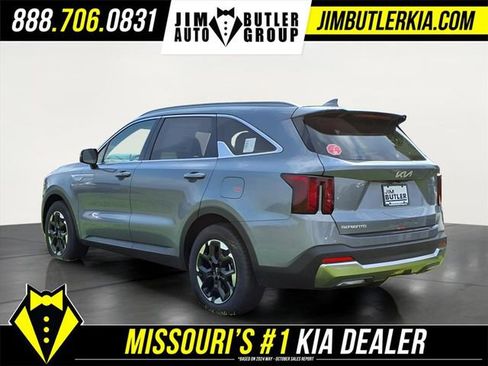 New 2025 Kia Sorento S w/ Panoramic Sunroof Package FWD image 4