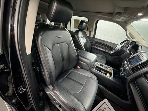 Used 2019 Ford Expedition Platinum RWD image 28