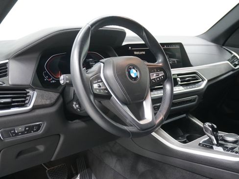 Used 2022 BMW X5 sDrive40i w/ Parking Assistance Package image 9