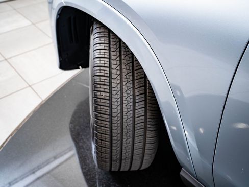 Certified 2025 Mercedes-Benz GLE 350 4MATIC image 48