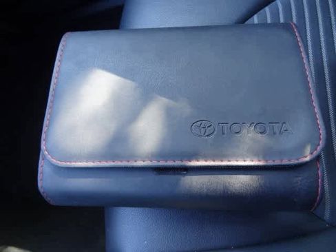 Used 2024 Toyota Camry SE image 35