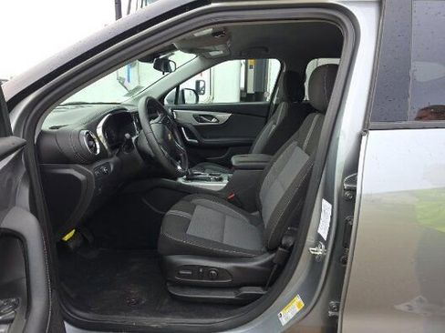 Used 2025 Chevrolet Blazer LT image 7